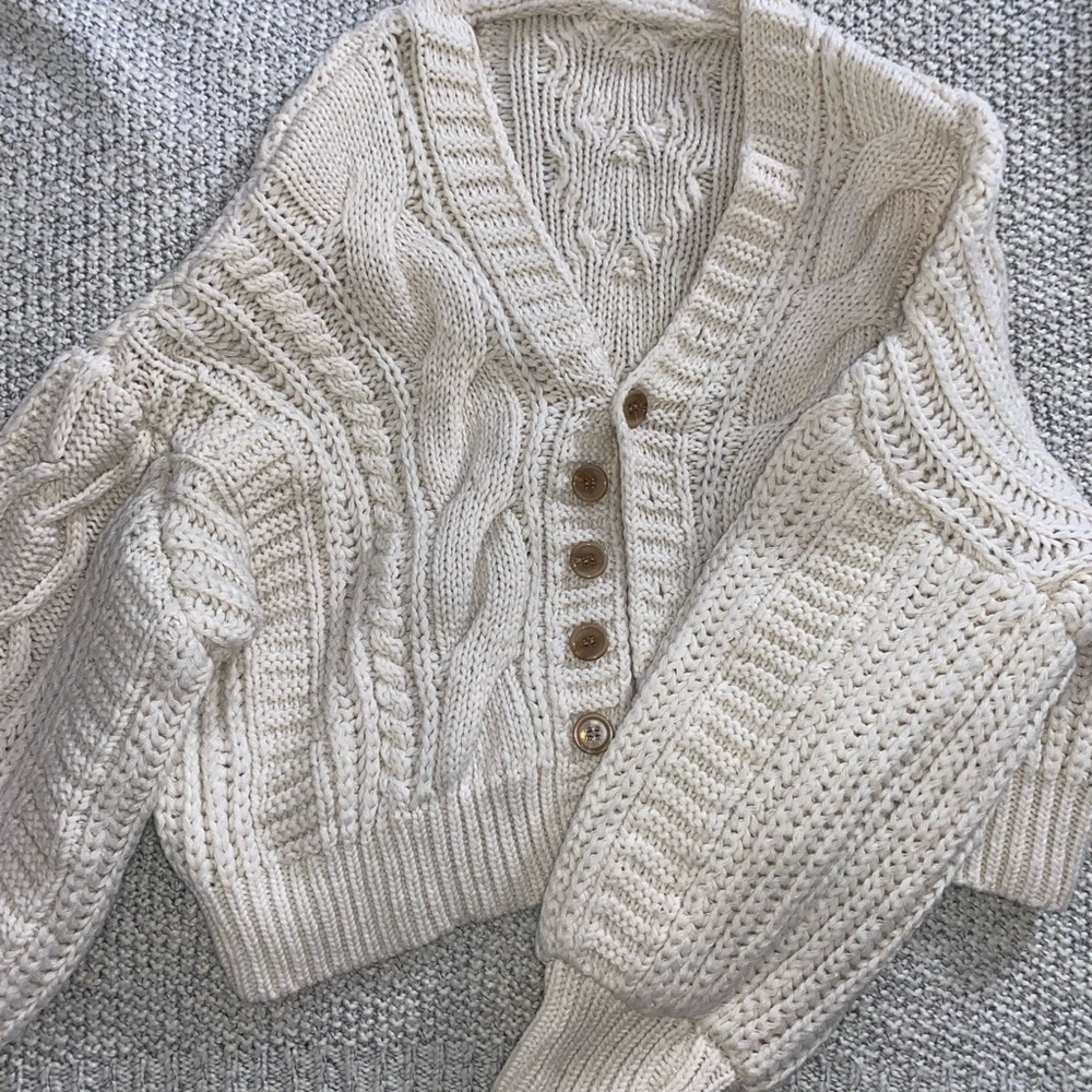 Cream/Off-White Cable Knit Cardigan with Puffy Sleeves